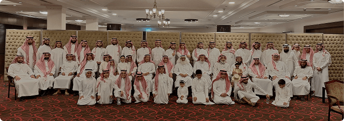 صوره العائلة الجامعية